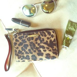 Stella & Dot zippered wallet