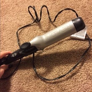 Reckon 1 1/2" curling iron