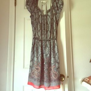 Beautiful paisley max studio dress!