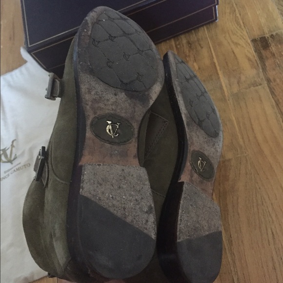 Vince Camuto signature talon shoe. - Picture 3 of 4