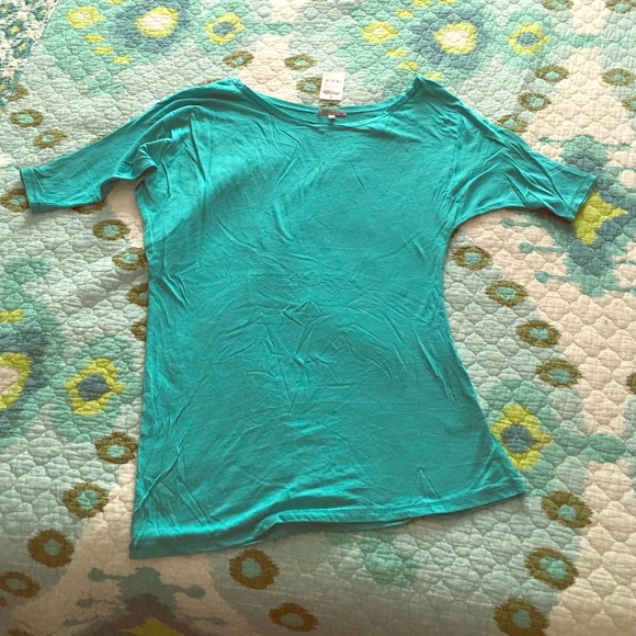 Charlotte Russe off the shoulder top size med