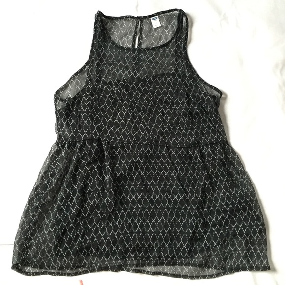 Old Navy Sheer Top sz M