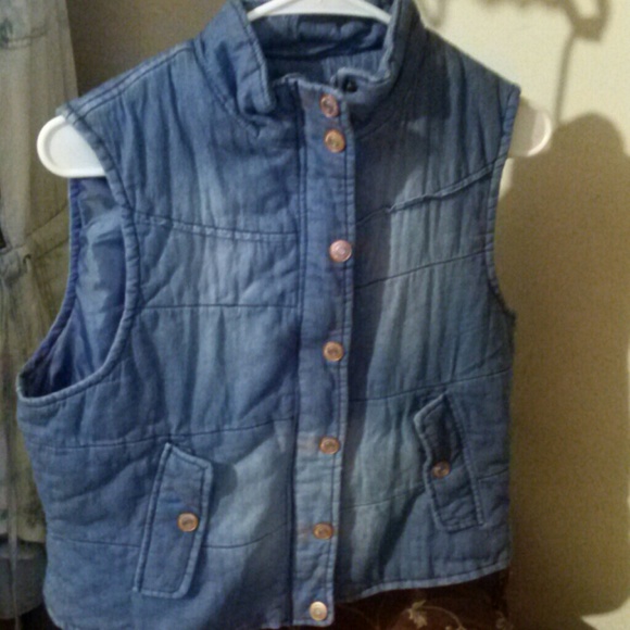 Juniors Denim puff jacket large