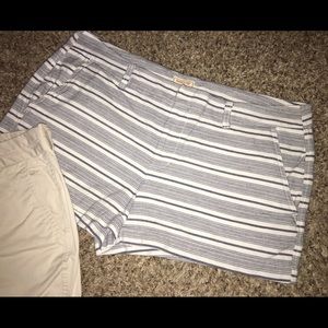 Gap Shorts navy striped khaki