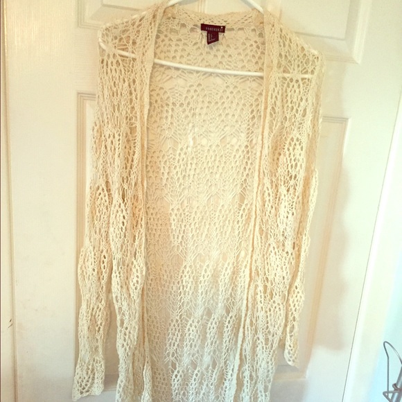 Forever 21 knitted cream sweater
