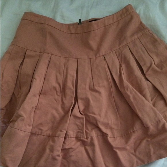 BCBG MAXAZRIA SKIRT