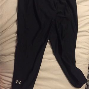 Under armor cropped leggings