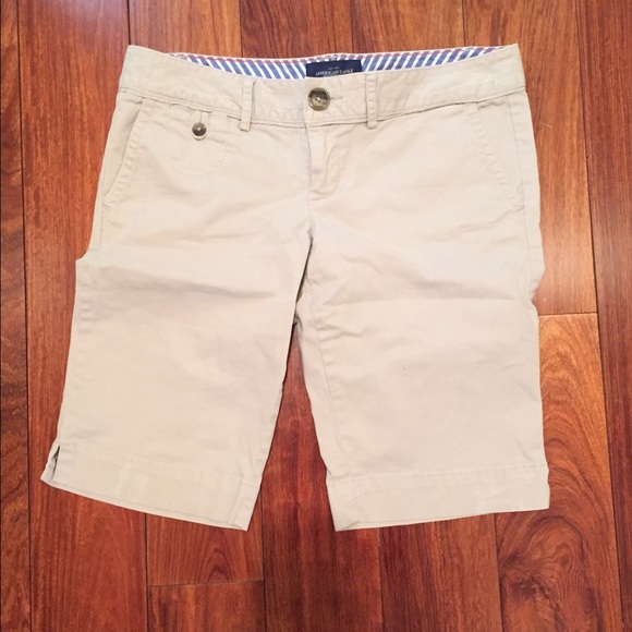 American Eagle Bermuda shorts