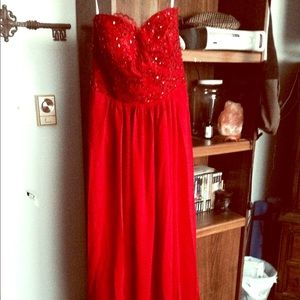 Gorgeous Prom/bridesmaid dresses!