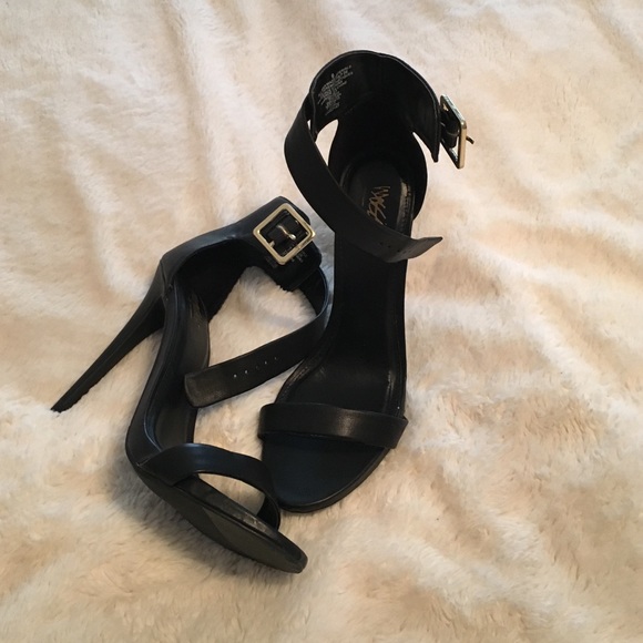 High heel with ankle strap