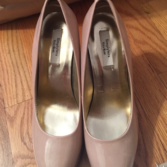 Heels - Picture 3 of 4