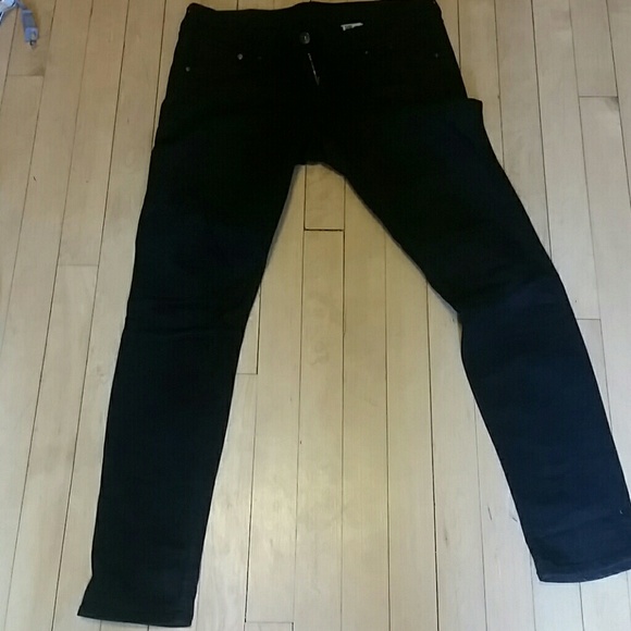 Black skinny jeans
