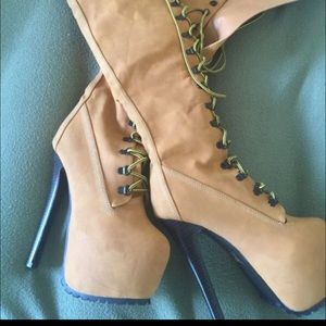 Knee high 7 1/2 Timberland boots available.