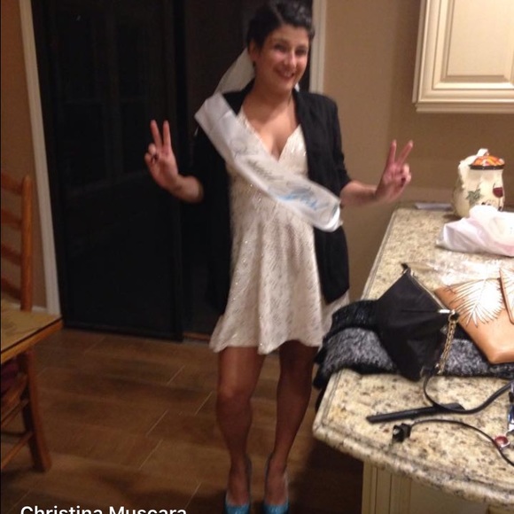 Dress - Picture 3 of 4