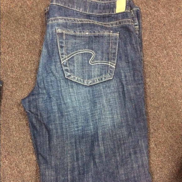 Jeans - Picture 3 of 3