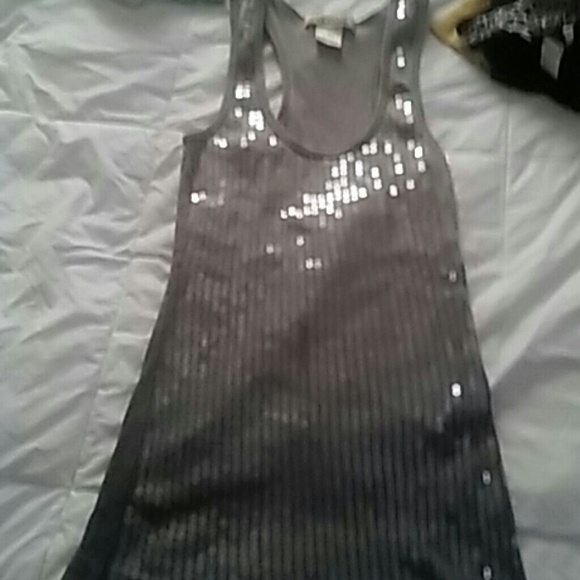 Tank - Picture 2 of 3