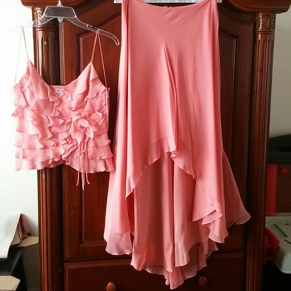 Cache 2pc Salmon color Dressy Skirt w/Train Set