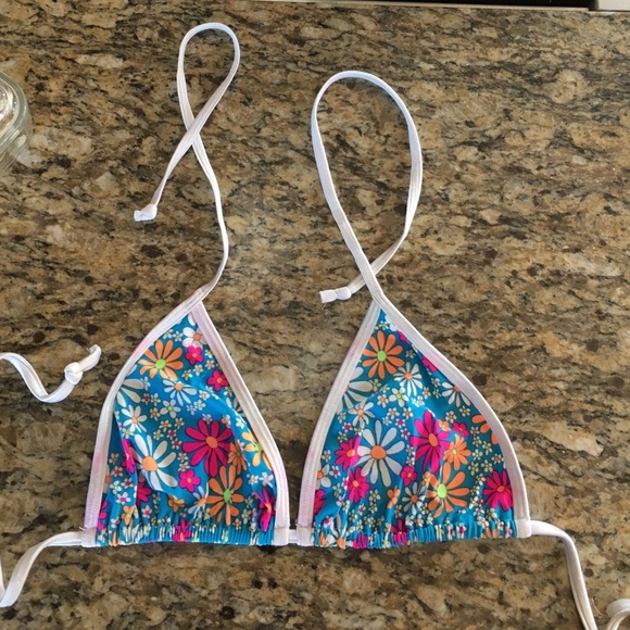 Triangle string flower bikini