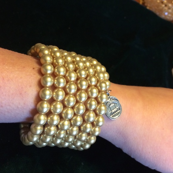 Golden Pearl Slinky Style Stretch Bracelet