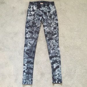 Blue tie-dye leggings🎏