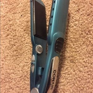 Conair flat iron
