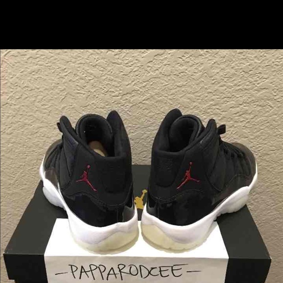 DS Air Jordan 11 Retro 72-10 size 6.5y KIDS - Picture 3 of 4