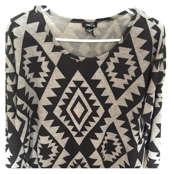Aztec print sweater/shirt