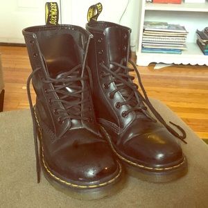 DR. MARTENS Classic Black Leather Boots - Size 7