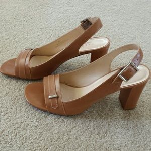 Shoes camel colored