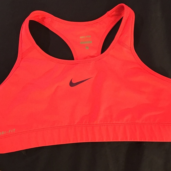 Nike dri-fit sports bra