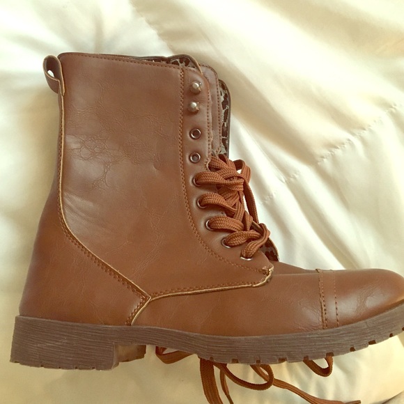 NWOT Combat Boots