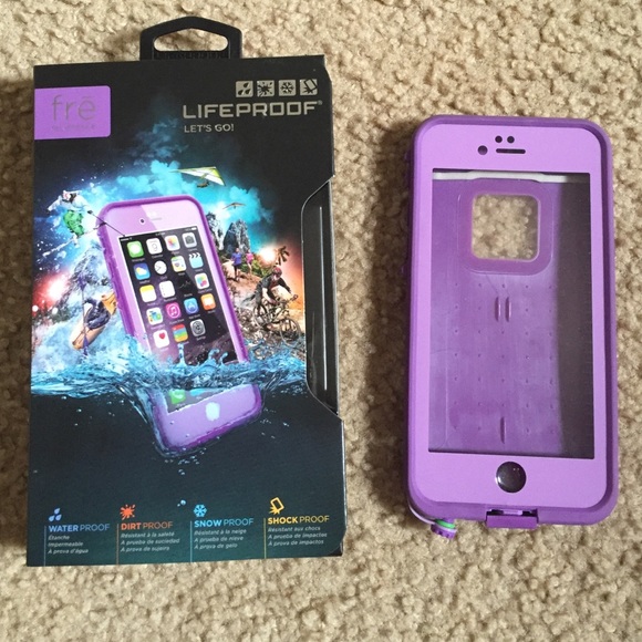 Lifeproof iPhone 6/6s case in Purple