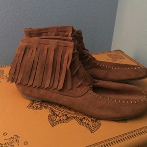 Fringe moccasin booties