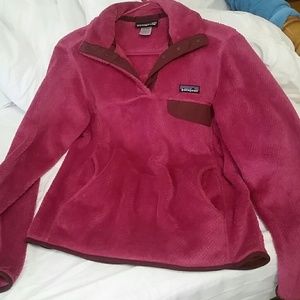 Size S, raspberry colored Patagonia!