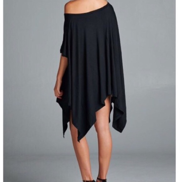 Black Unbalanced Top/Dress - Picture 4 of 4