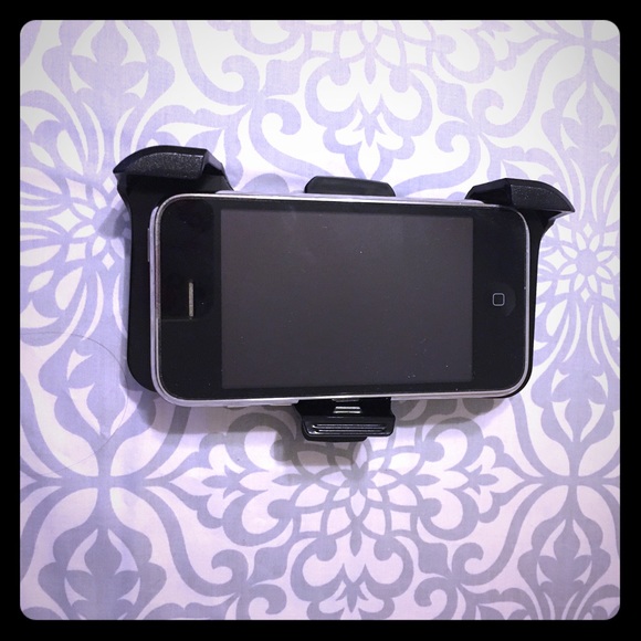 FLASH SALE ⚠️ Otterbox Clip - So Convenient 📱