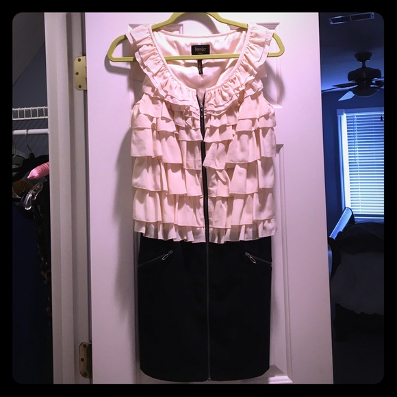 Beautifully made cocktail dress!