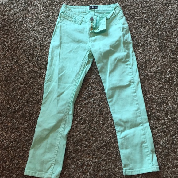 💥 SALE 💥 Mint cropped jeans