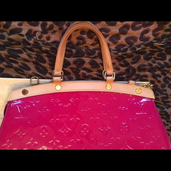 Auth Louis Vuitton Brea Vernis MM Indian Rose - Picture 4 of 4