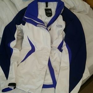 Hyvent Northface 2 in 1 Jacket. Good condition