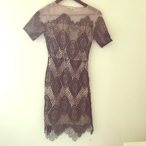 Very cute lace dress.