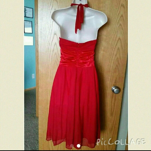 XOXO RED DRESS - Picture 2 of 2