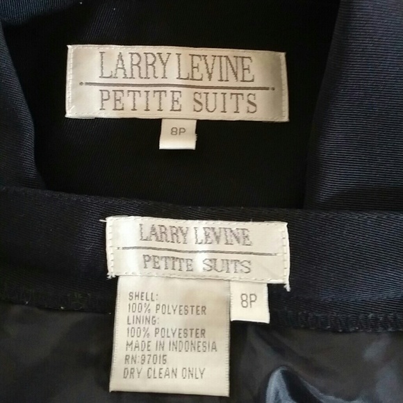 Larry Levine Navy pantsuit 2pc 8petite - Picture 4 of 4