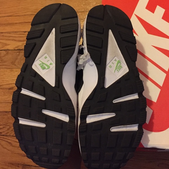 Nike Air Huarache - Picture 4 of 4