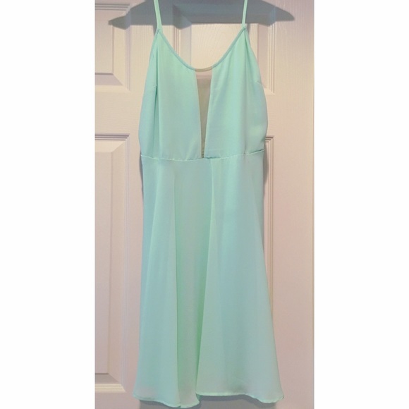 Francesca's: Mint Dress with mesh cutout - Picture 3 of 4