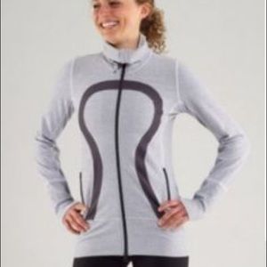 Lululemon in stride jacket size 6