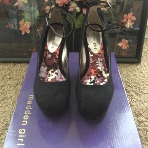 Wedge heels by Madden Girl