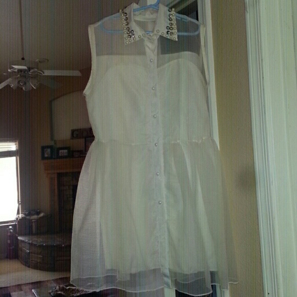 Off white cute dress.sz s .lined
