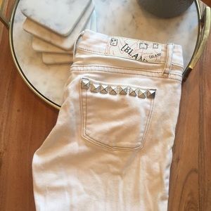 Studded pocket blank NYC skinnies