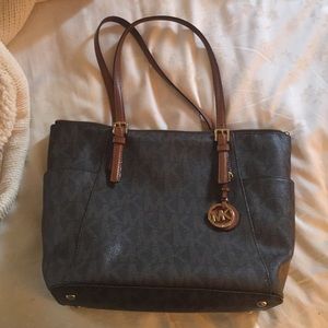 Michael Kors purse for sale!
